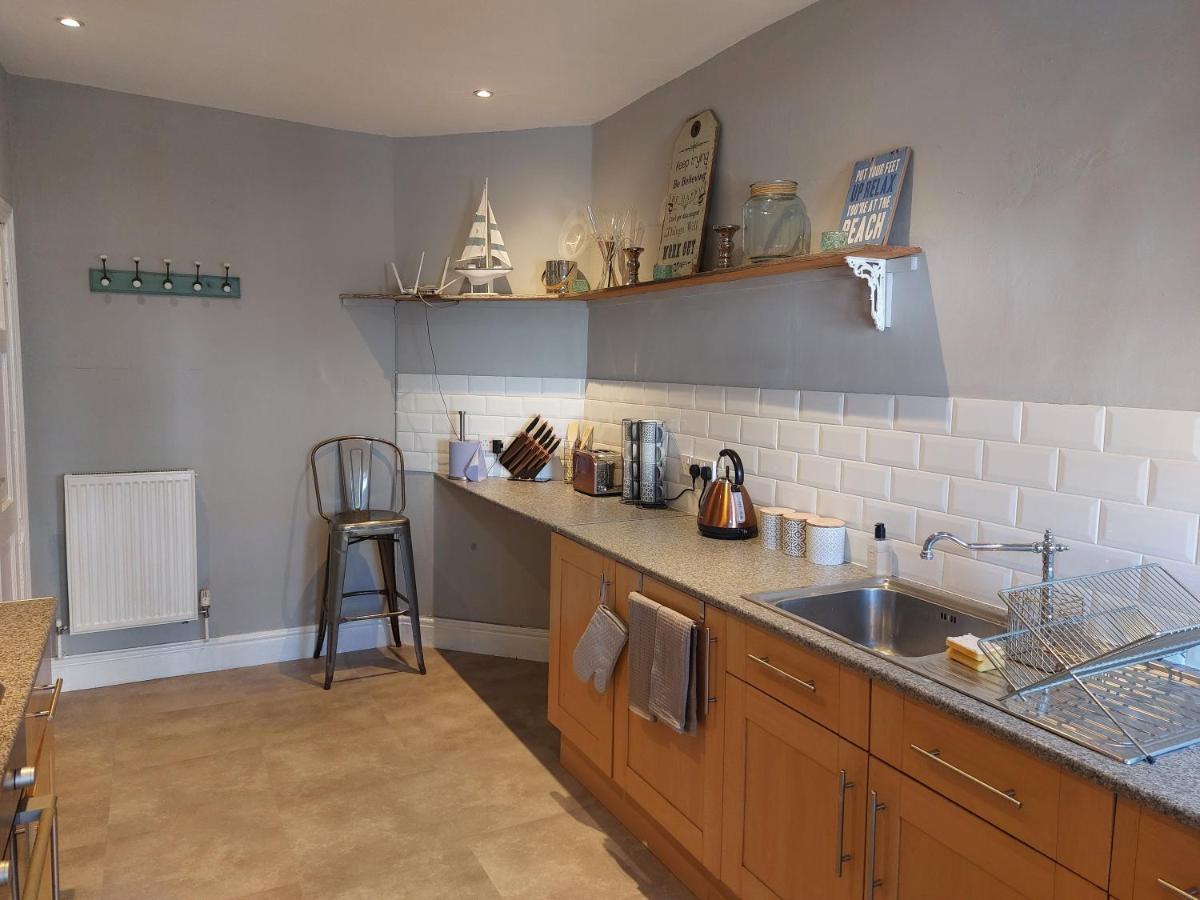Llandudno Apartment, Quirky Pub With Tropical Beer Garden Exteriér fotografie