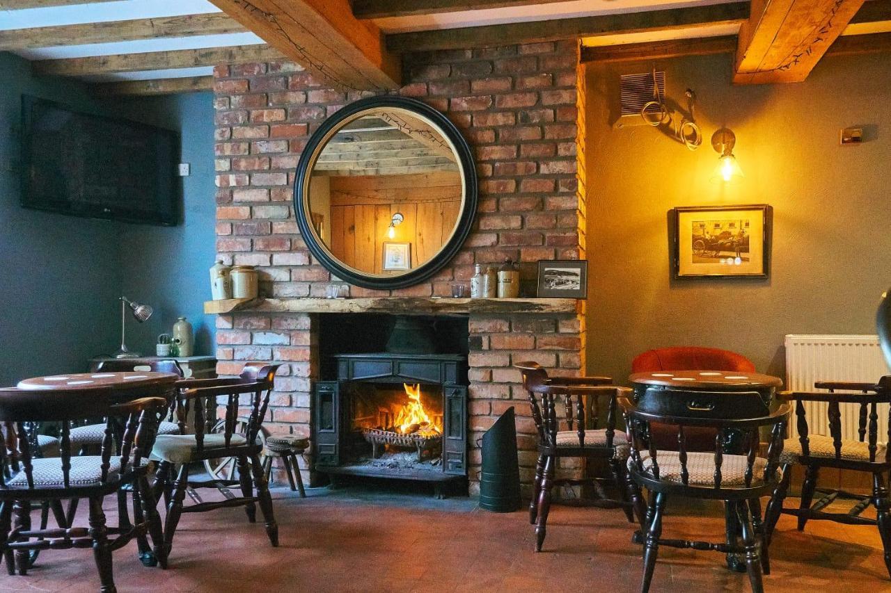 Llandudno Apartment, Quirky Pub With Tropical Beer Garden Exteriér fotografie