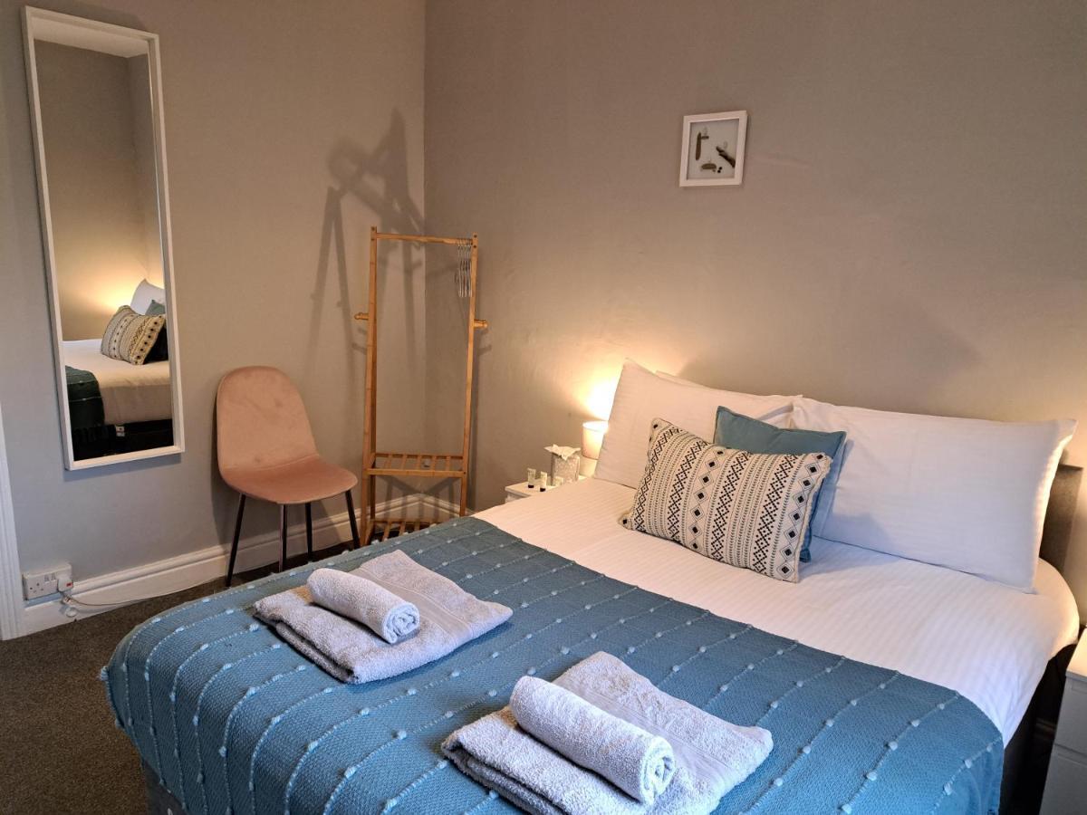 Llandudno Apartment, Quirky Pub With Tropical Beer Garden Exteriér fotografie